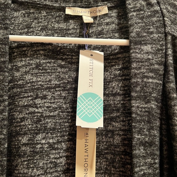 Women’s shall - Picture 3 of 6